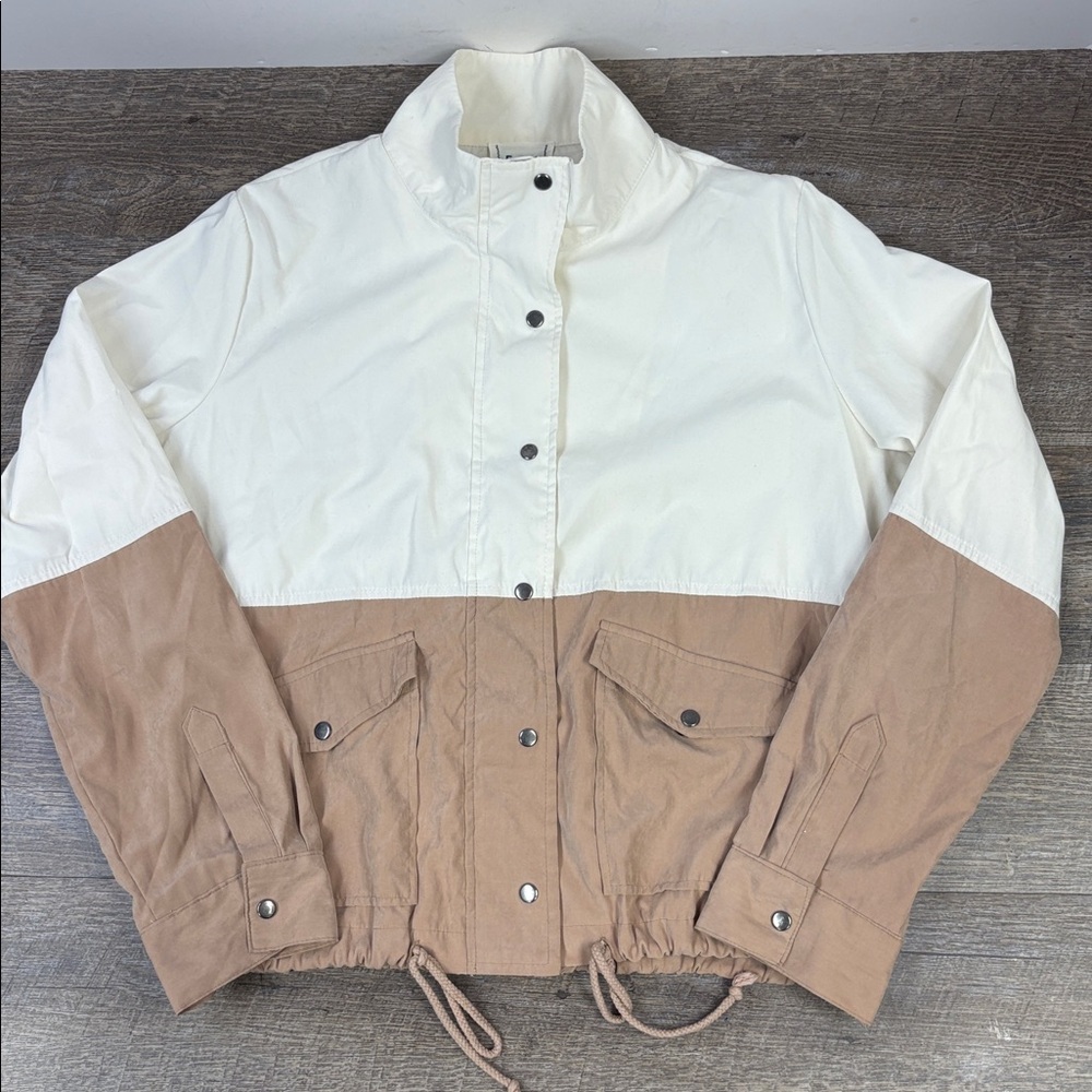 E & M Women’s Colorblock Utility Jacket – Cream & Tan – Size L